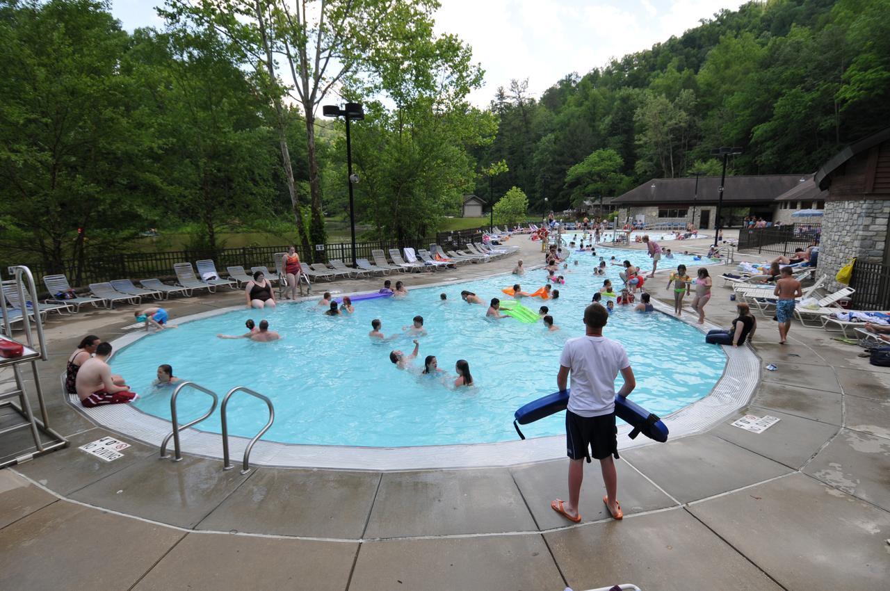 Natural Bridge State Resort Park Slade Exterior photo
